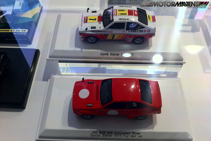 die cast KP47 Starlet Kyosho Minichamps Epoch Mtech Ebbro Diapet 1/43 Le Rendez-Vous Toyota rendezvous Paris France Champs-Elysées Champs Elysees showroom flagship store