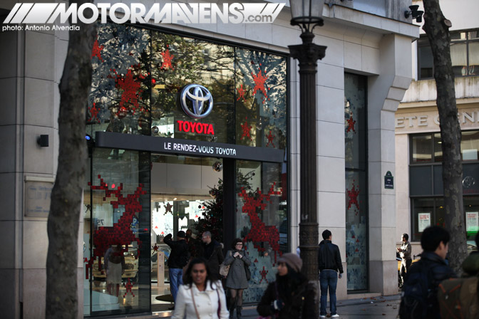 Le Rendez-Vous Toyota rendezvous Paris France Champs-Elysées Champs Elysees showroom flagship store