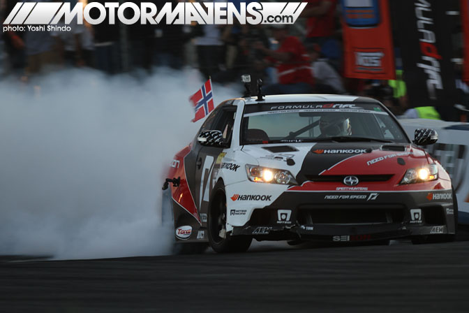 Formula Drift Seattle Evergreen Speedway 2011 drifting pit stop grid