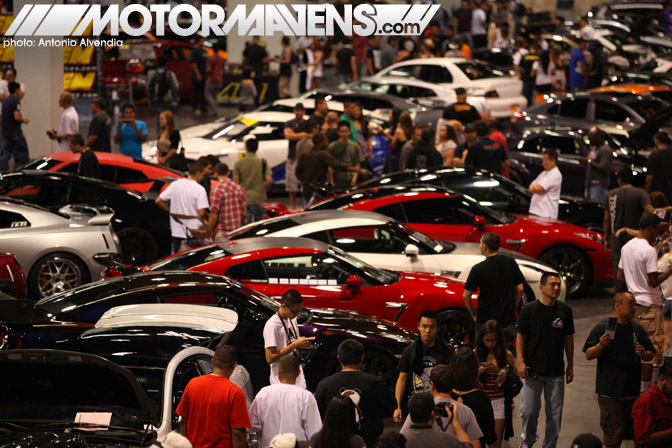 SpoCom Tour 2011 Anaheim Convention Center Nissan GTR crowds