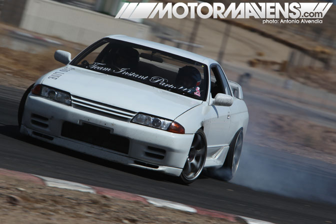 Team Instant Party R32 Nissan Skyline